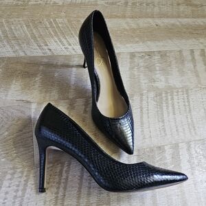 Jessica Simpson Black Textured Heels